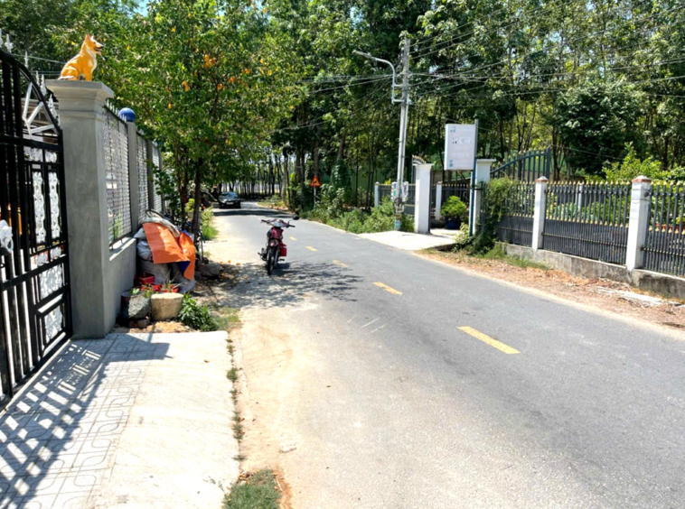 ban-dat-Hoa-Loi-22-Hoa-Loi-Ben-Cat