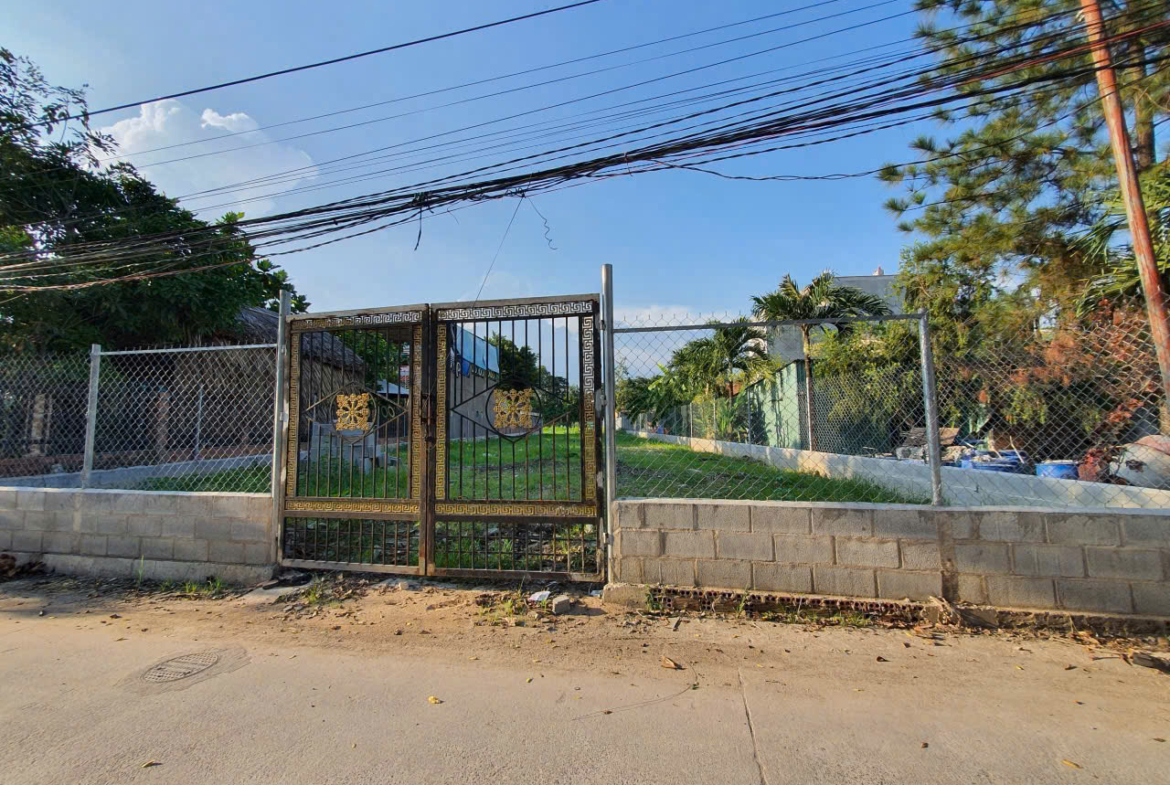 ban dat biet thu Lai Thieu, Thuan An