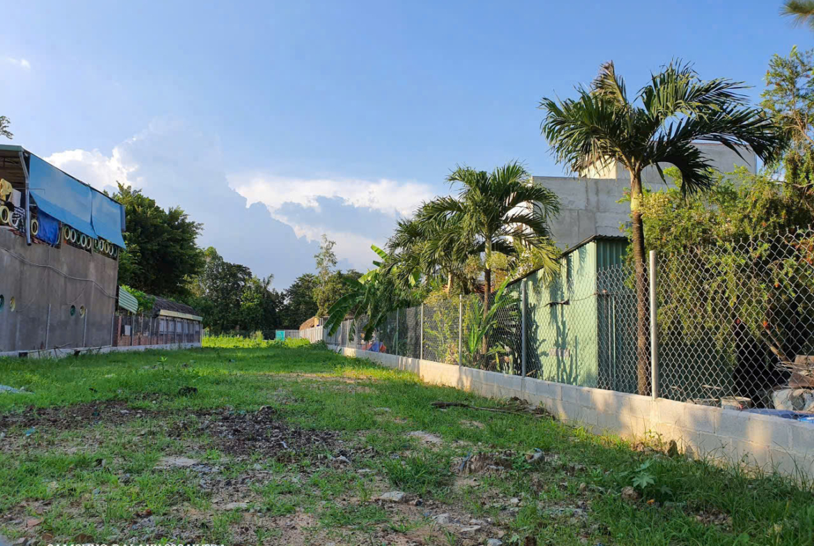 ban dat biet thu vuon Lai Thieu, Thuan An