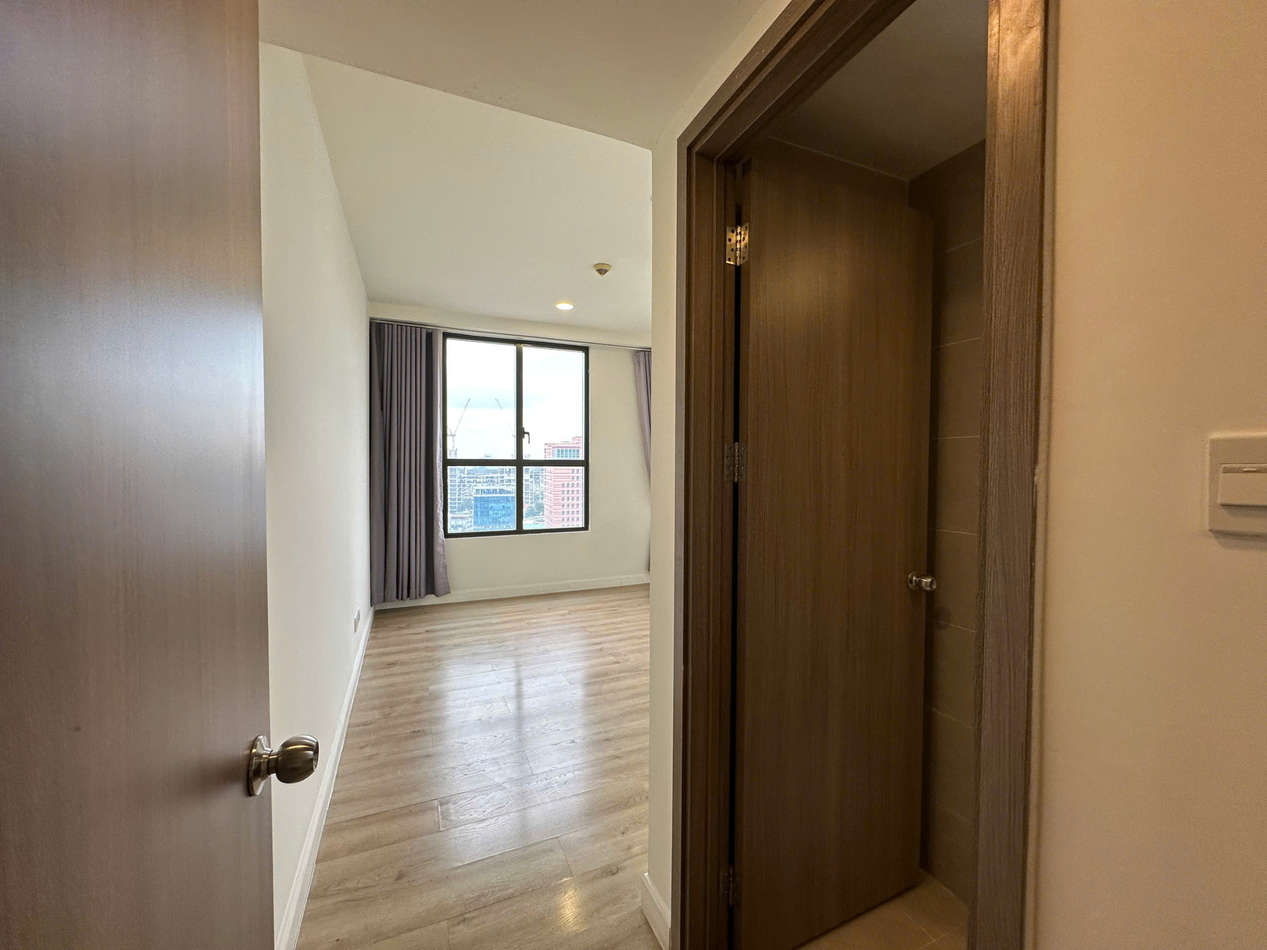 bán căn hộ ICON 56 Bến Vân Đồn 3PN