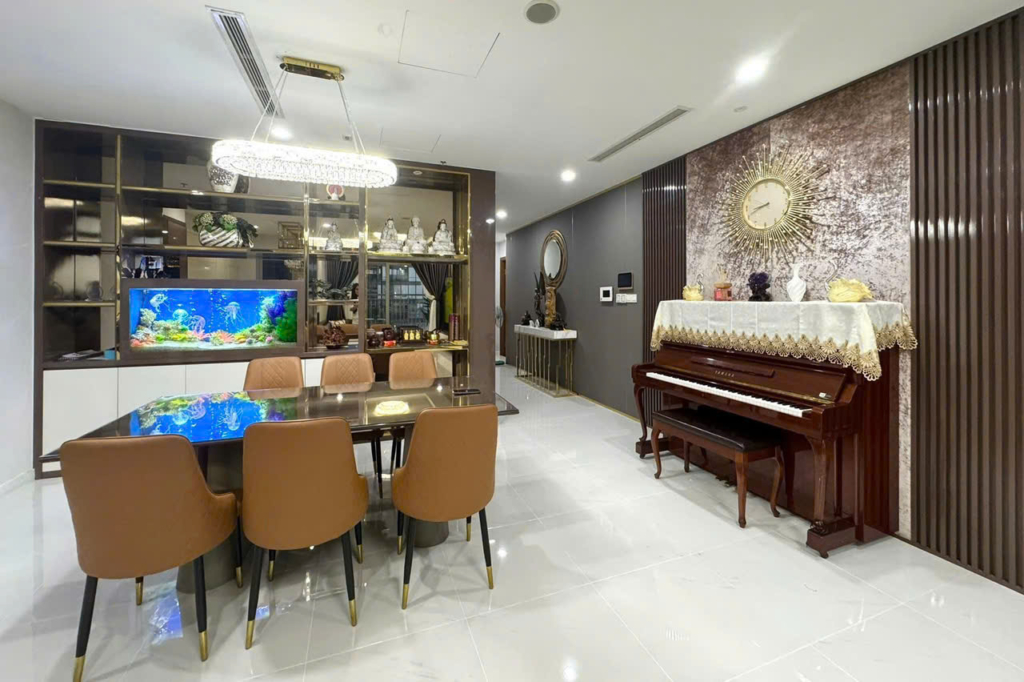 Vinhomes Central Park 4PN bán gấp