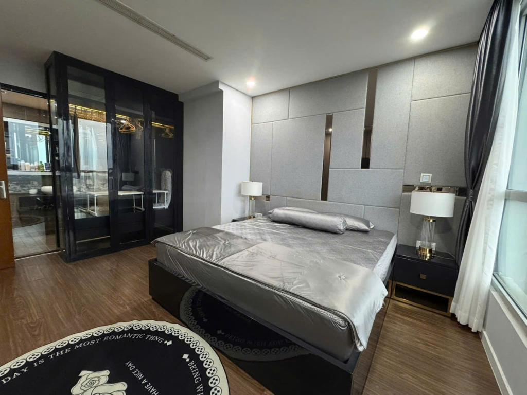 bán gấp Vinhomes Central park 4PN