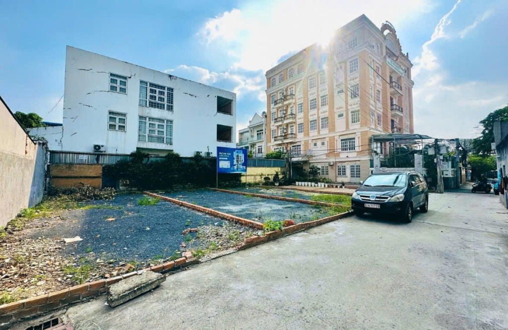 ban dat linh dong thu duc